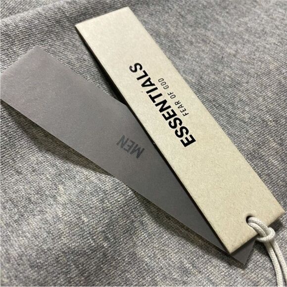 Fear of God Essentials Hoodie Dark Oatmeal (SS22) size Medium NWT unisex - Picture 6 of 7